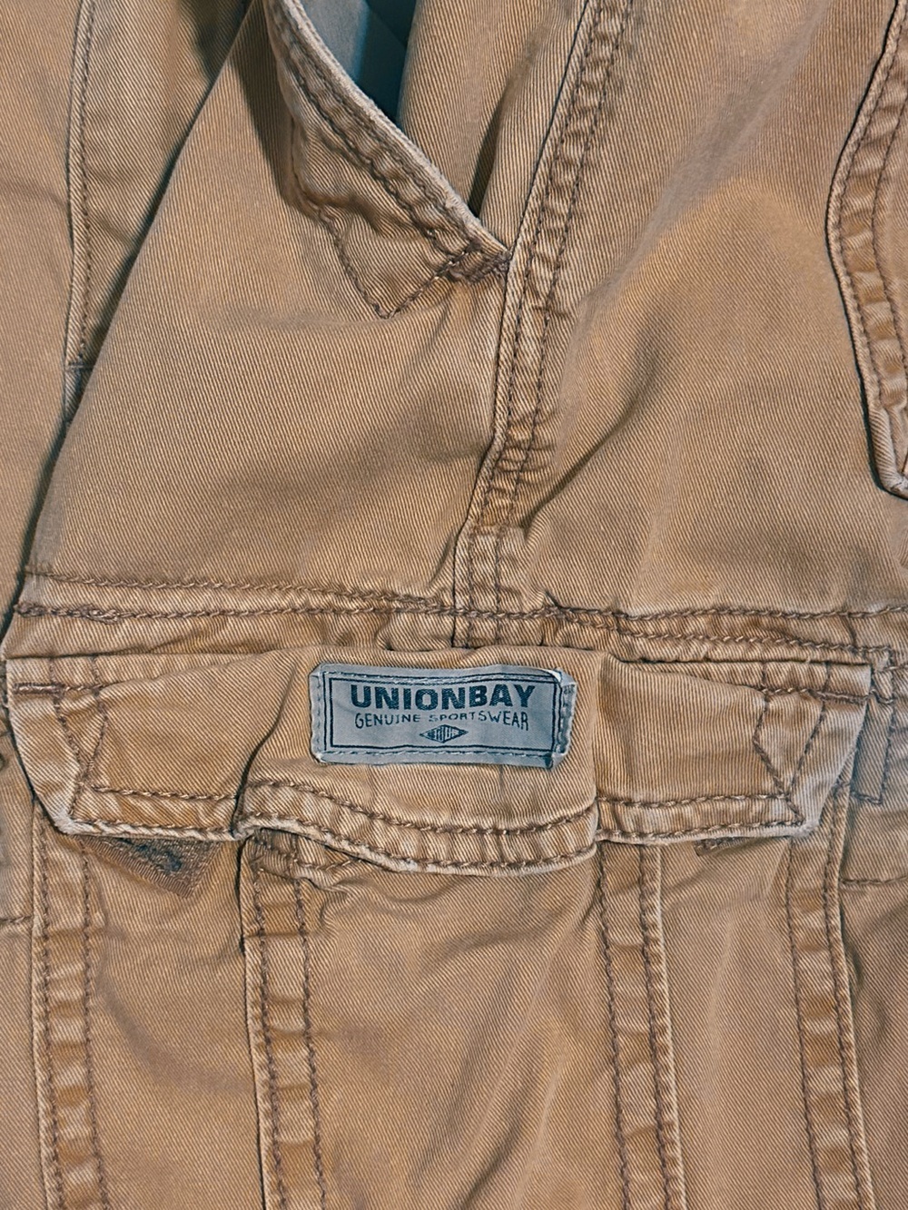 Unionbay Men's Tan Cargo Shorts - Classic Y2K Utility Style - Picture 2 of 4